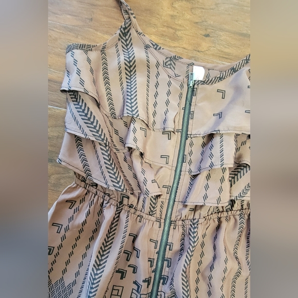 Xhilaration Zip Up Ruffle Sundress Brown And Black Size Small NWT Never Worn - Picture 6 of 10
